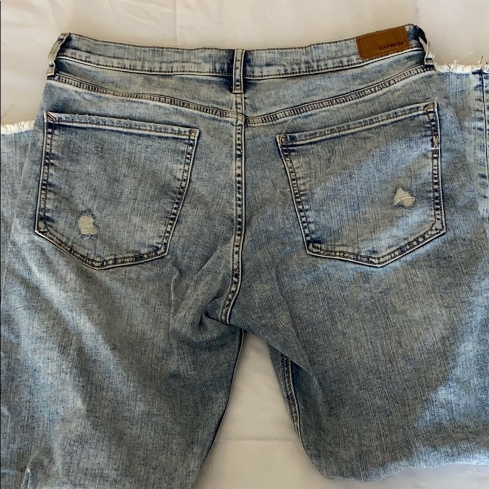 Express Distressed High Rise Jeans - Picture 2 of 4